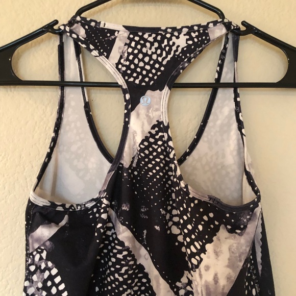 Lululemon cool Racerback - Picture 4 of 4